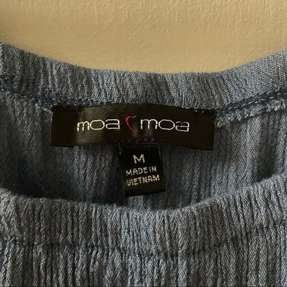 Moa Moa ~ off the shoulder blouse with bell sleeve ~ size M - Picture 4 of 6